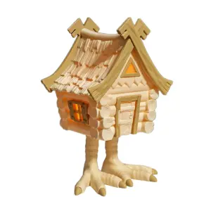 Дома Бабы-Яги со свечой внутри